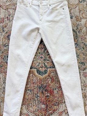 Banana Republic Off-White Skinny Jeans